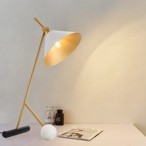 Silas table lamp