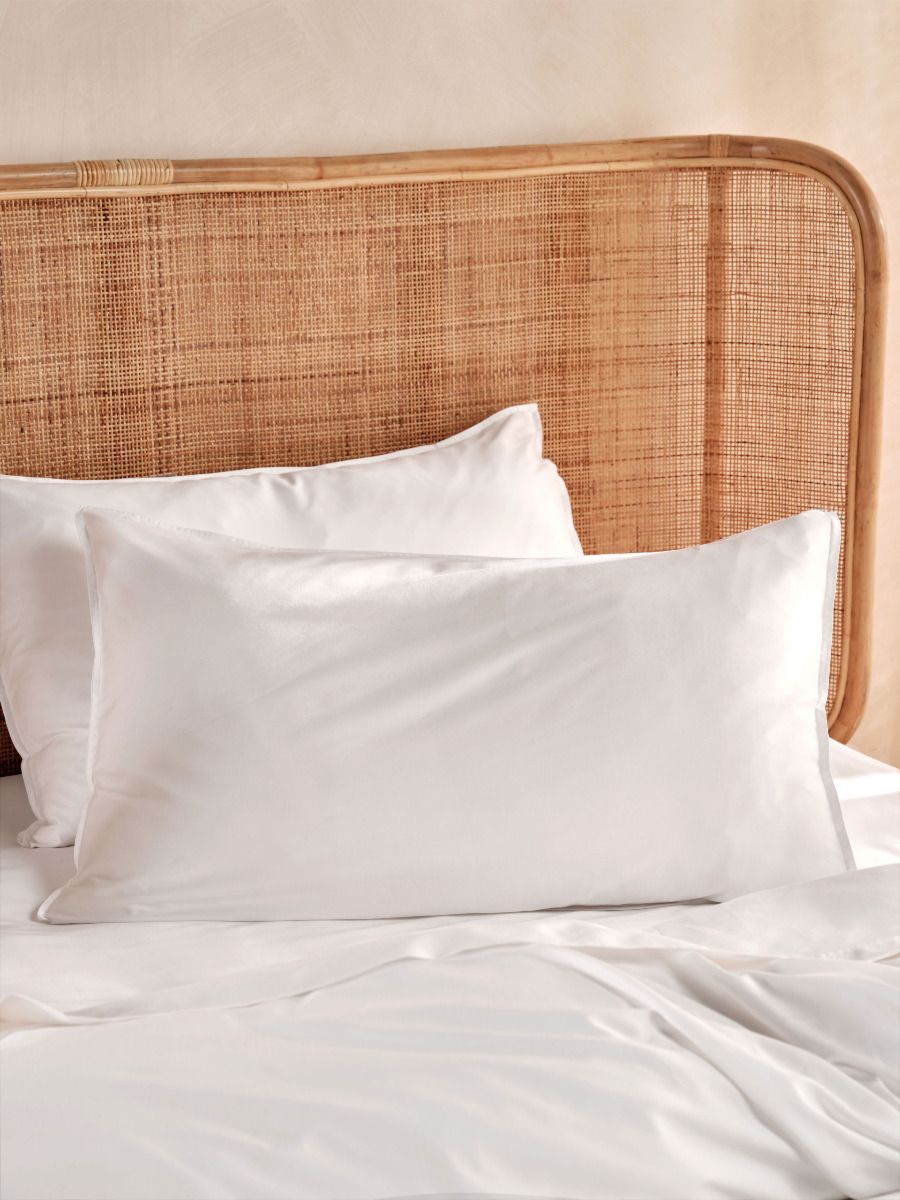 Snow Bamboo Bedding Set (Queen) - Image 4