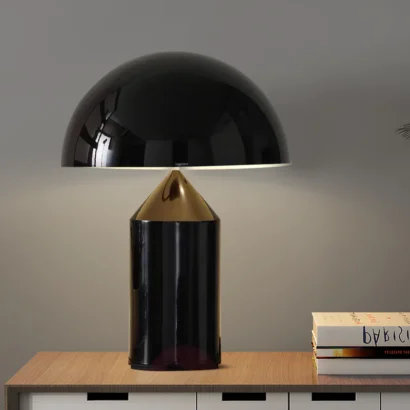 A black table lamp.