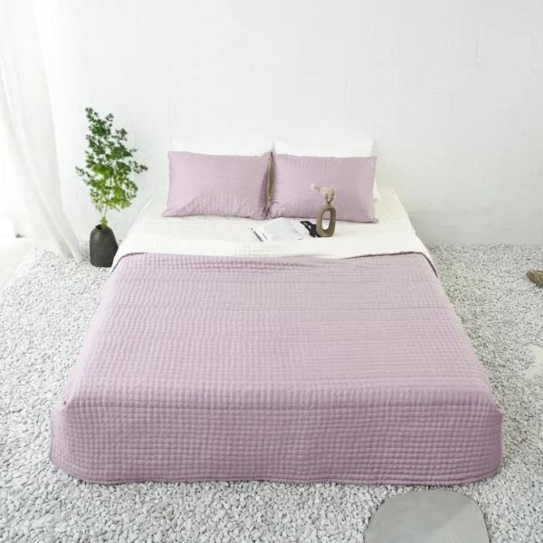 Ivory and Lavender Reversable Mulberry Silk Quilt  King