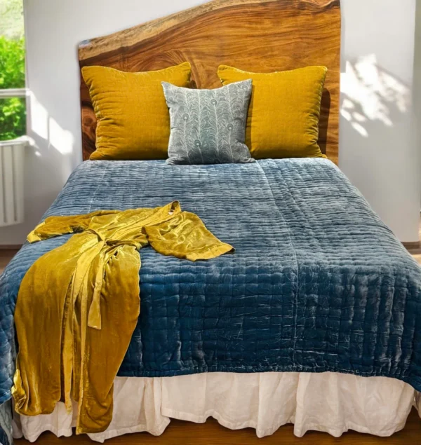 Peacock and Light Blue Reversable Mulberry Silk and Velvet Quilt King